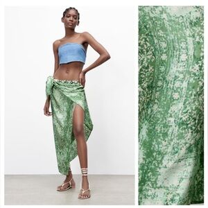 Zara Green Printed High Rise Wrap Style Midi Skirt with Beads Size Small